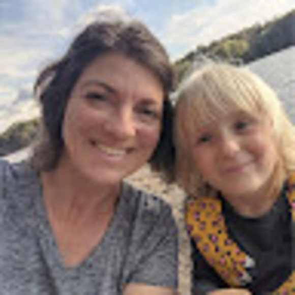 Meet your Posher, Gretchen - Picture 1 of 1